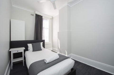 The Parade Hotel - Hotel Accommodation 1