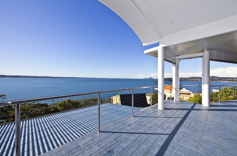 The Ultimate Ocean View - A Luxury Home - Hotel Accommodation 1