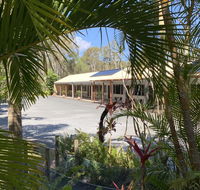 Tin Can Bay Motel - Hotel Accommodation
