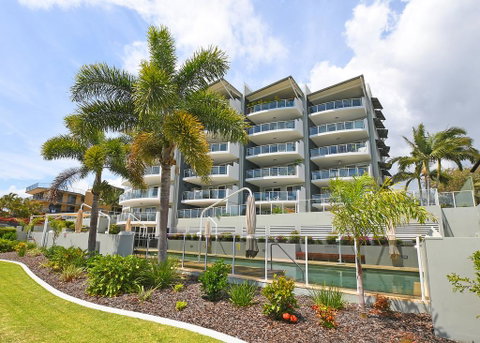 Tingeera Luxury Beachfront Apartments - Hotel Accommodation 0