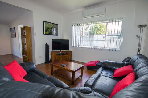 Topaz Cottage - Hotel Accommodation 2