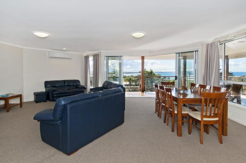 TOPVIEWS - 15Second Av BH - Hotel Accommodation 1