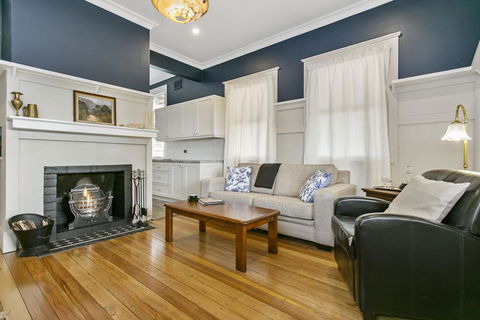 Toria Views - Hotel Accommodation 2