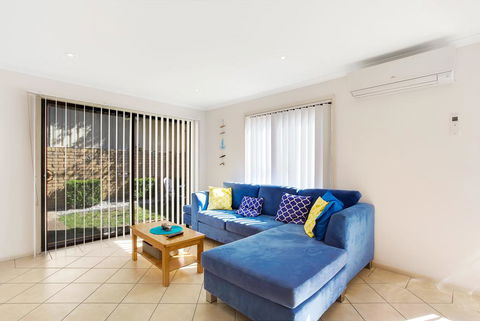 Townhouse In The Heart Of Port Stephens - Hotel Accommodation 1