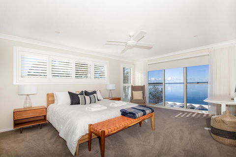 Tranquility Absolute Waterfront - Pet Friendly - 10 Mins To Hyams Beach - Hotel Accommodation 3