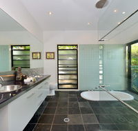 Trinity Beach Hideaway