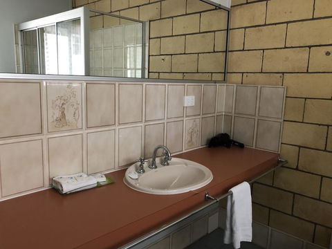 True Blue Motor Inn - Hotel Accommodation 1
