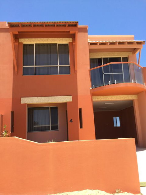 Tuscany Townhouse 3-4 - Hotel Accommodation 0