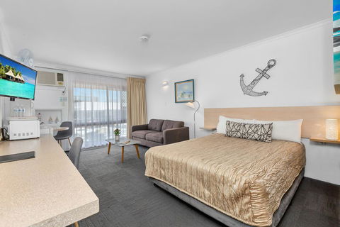 Tweed Harbour Motor Inn - Hotel Accommodation 1
