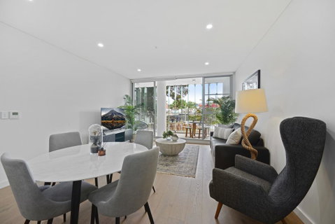 Ultra Modern, Luxurious Apartment In Tranquil Sydney - Hotel Accommodation 1