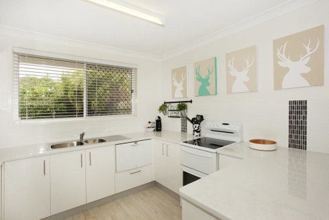 Unit 1/14 Tamarindus Street Marcoola Beach, Pet Friendly, 300 BOND, Linen Supplied - Hotel Accommodation 3