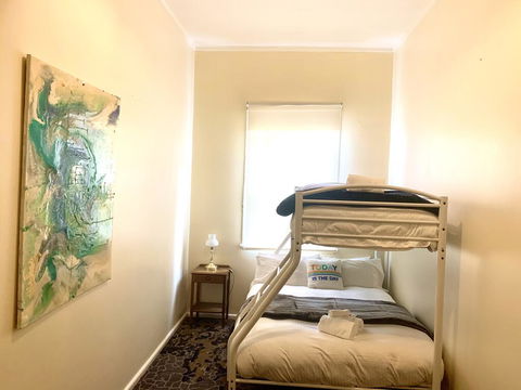 Victoria Albert Guest House Bar Cafe And Restaurant - Hotel Accommodation 1