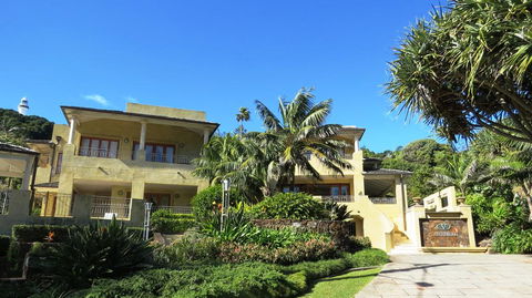 Victoria's At Wategos - Hotel Accommodation 2