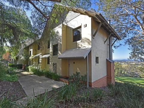 Villa 2br 540 Greenview Resort Condo Located Within Cypress Lakes Resort Nothing Is More Central - Hotel Accommodation 3