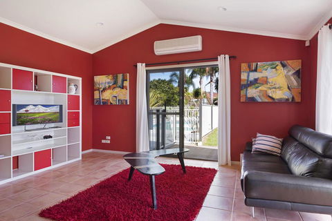 Village Drive 31 Ulladulla - Hotel Accommodation 1