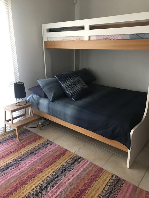 Main Beach QLD Hotel Accommodation