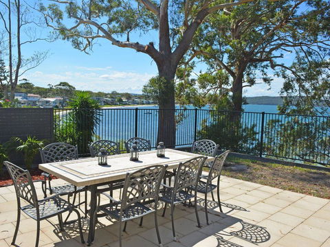 Wanda Magic' 19 Randall Drive - Beautiful Water Front House - Hotel Accommodation 2