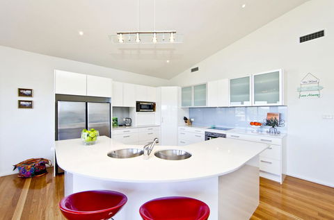 Wanda Point House - Tranquil, Elegant & Dog Friendly - Hotel Accommodation 2