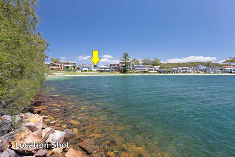 Wanda Waterfront Retreat - Beautiful Beach House - Hotel Accommodation 0
