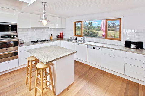 Waterfront Sanctuary - Raymond Island Getaway - Hotel Accommodation 3