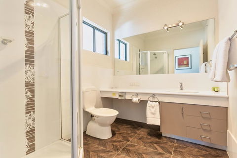 Blazing Stump Motel & Suites - Hotel Accommodation 14