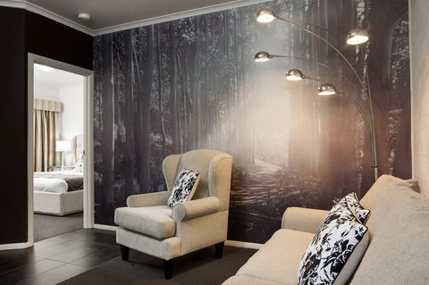 Blazing Stump Motel & Suites - Hotel Accommodation 7