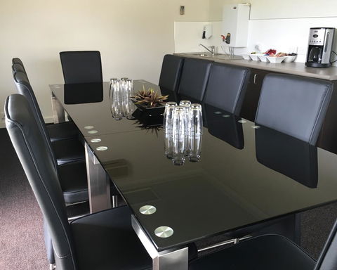 Blazing Stump Motel & Suites - Hotel Accommodation 26