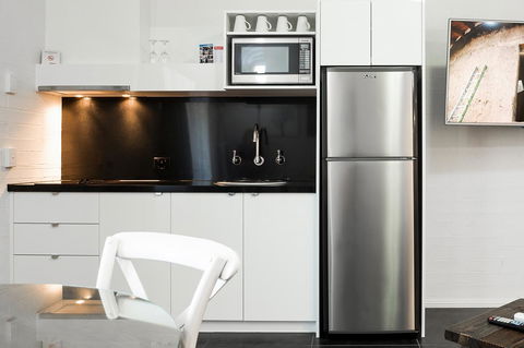 Blazing Stump Motel & Suites - Hotel Accommodation 23