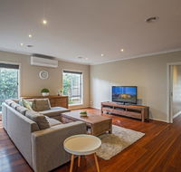 Nautical Rise Torquay - Hotel Accommodation