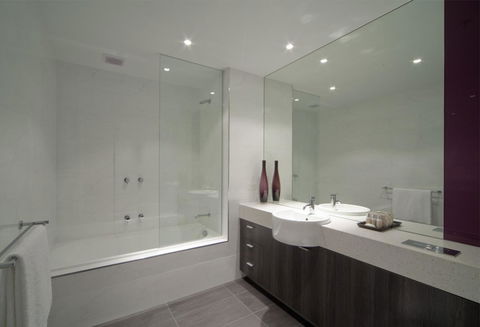 Tyrian Serviced Apartments Fitzroy - Hotel Accommodation 8