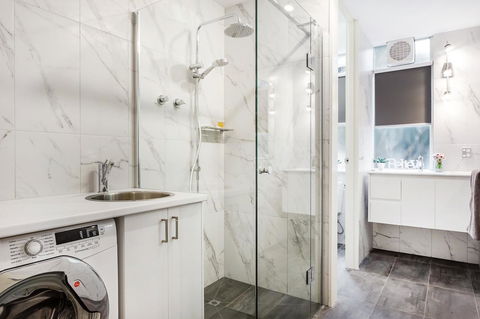 Melbourne Villa - Hotel Accommodation 24