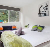Melbourne Villa - Hotel Accommodation