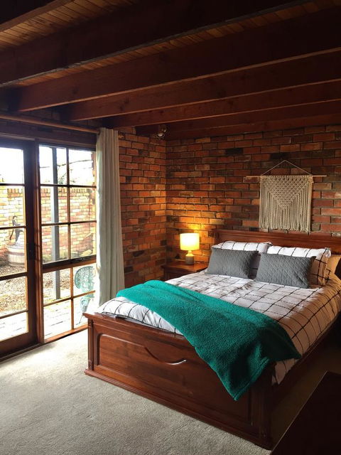 Bricks And Roses - Hotel Accommodation 14