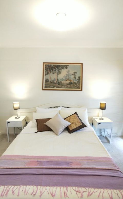 The Gallery Hours - Hotel Accommodation 1