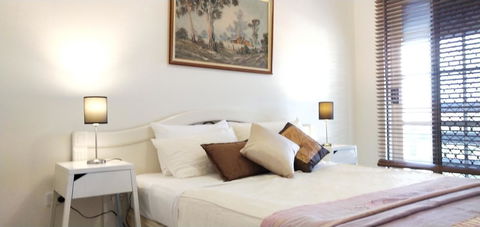The Gallery Hours - Hotel Accommodation 2