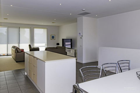 Torquay Golf Retreats - Pool, Beach, Tennis, Golf - Hotel Accommodation 3