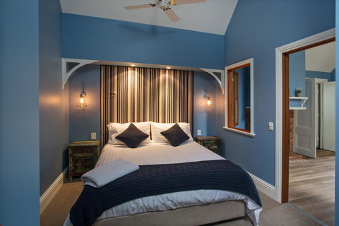 Oak Tree Lodge - Hotel Accommodation 0