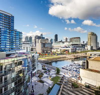 Dockland Kings Lucky 805 - Hotel Accommodation