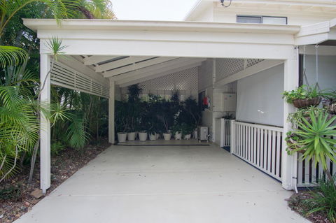 Debbie\'s Place - Hotel Accommodation 24