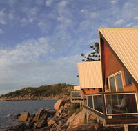 Base Backpackers Magnetic Island - Hotel Accommodation