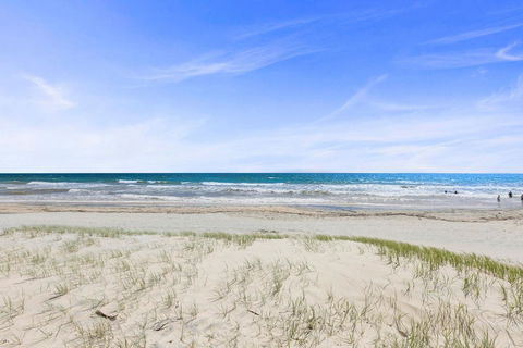 Coloured Sands - Rainbow Beach Resort - 5 Mins To Beach - Hotel Accommodation 24