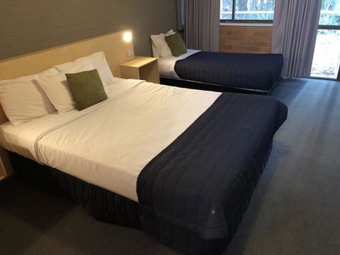Bribie Island Hotel - Hotel Accommodation 1
