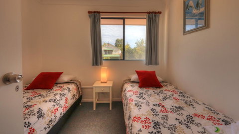 Dolphin Waters - Hotel Accommodation 6