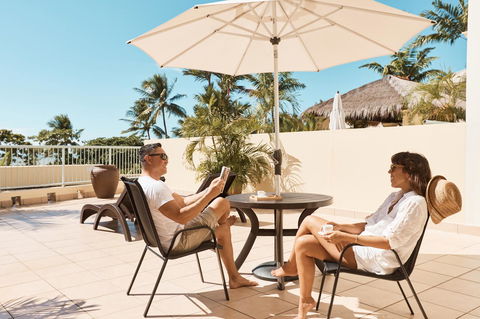 Sea Change Beachfront Apartments - Hotel Accommodation 8