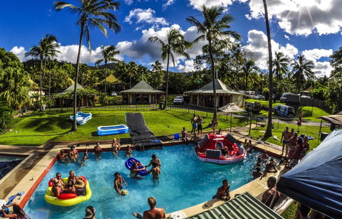 Nomads Airlie Beach - Hotel Accommodation 0