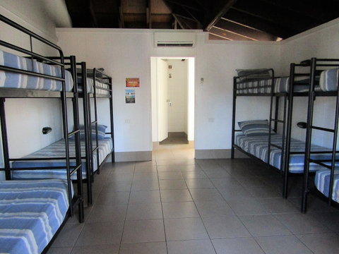 Nomads Airlie Beach - Hotel Accommodation 13