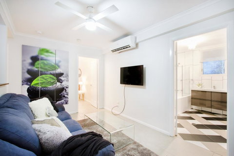 Airlie Beach Eco Cabins - Adults Only - Hotel Accommodation 41
