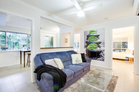 Airlie Beach Eco Cabins - Adults Only - Hotel Accommodation 39
