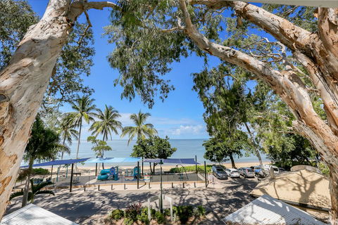 Paradise On The Beach Resort - Hotel Accommodation 11