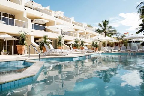 Netanya Noosa Beachfront Resort - Hotel Accommodation 2